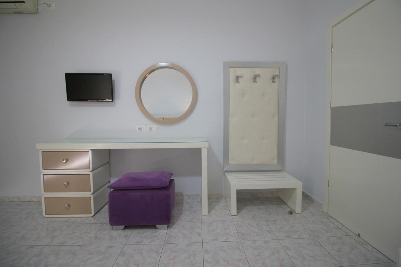 Murati Suites Sarandë エクステリア 写真