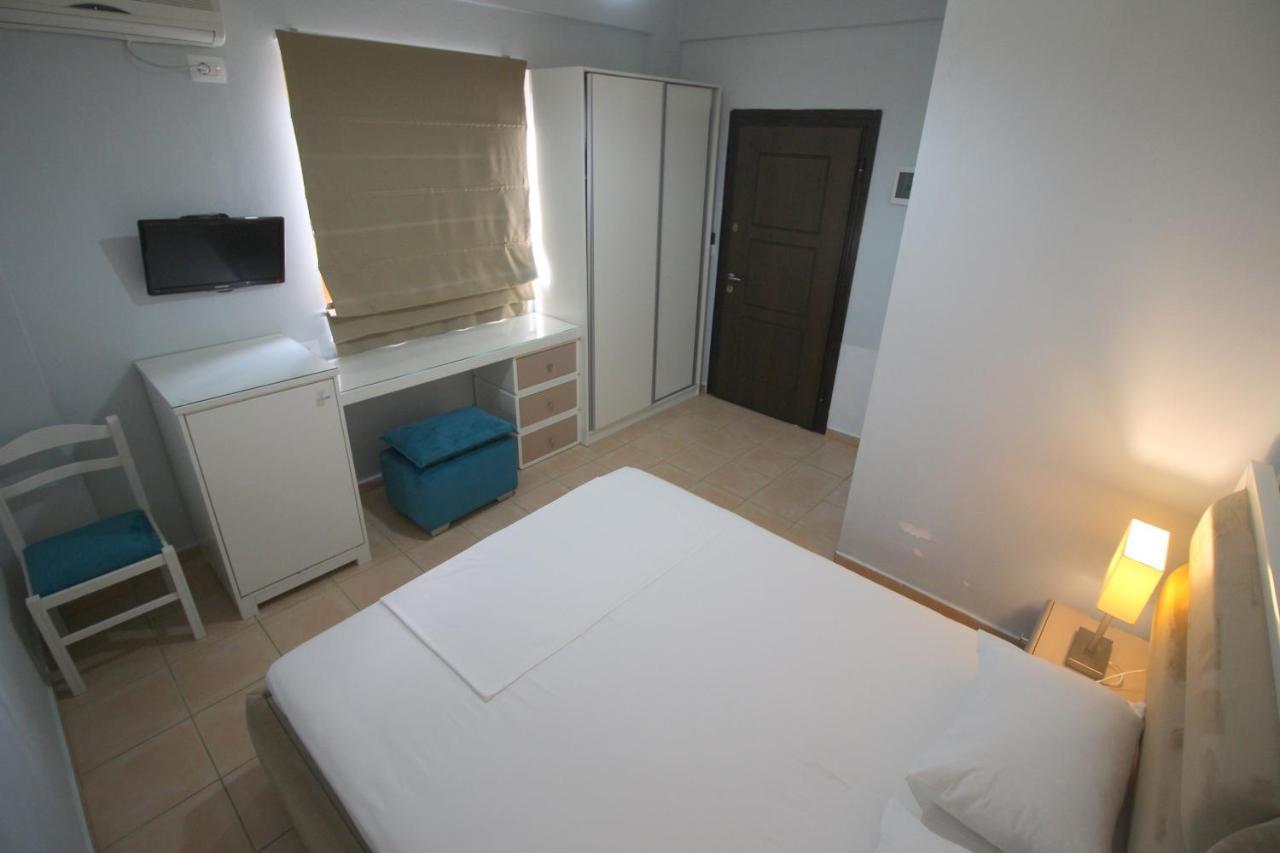 Murati Suites Sarandë エクステリア 写真