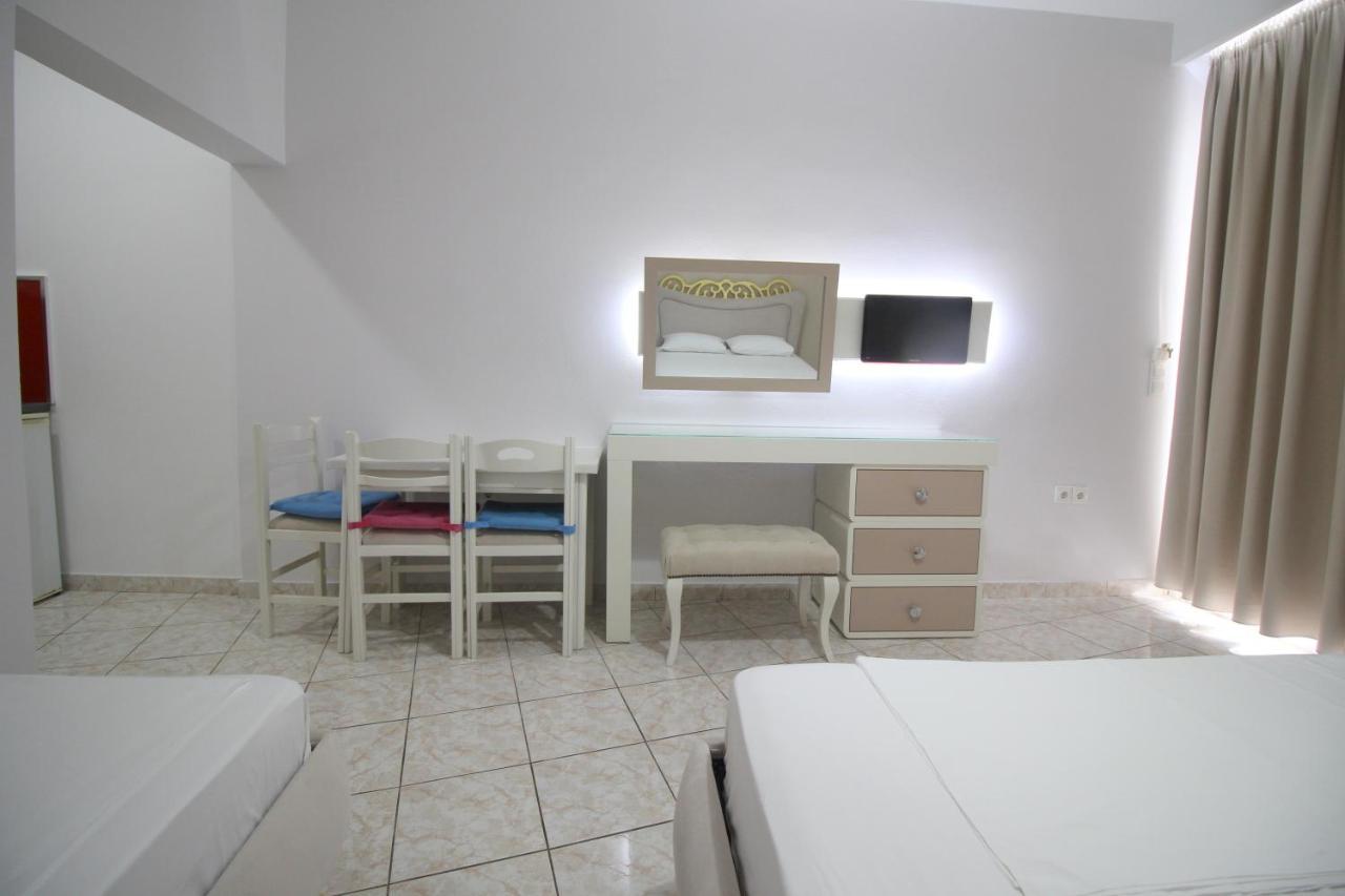 Murati Suites Sarandë エクステリア 写真