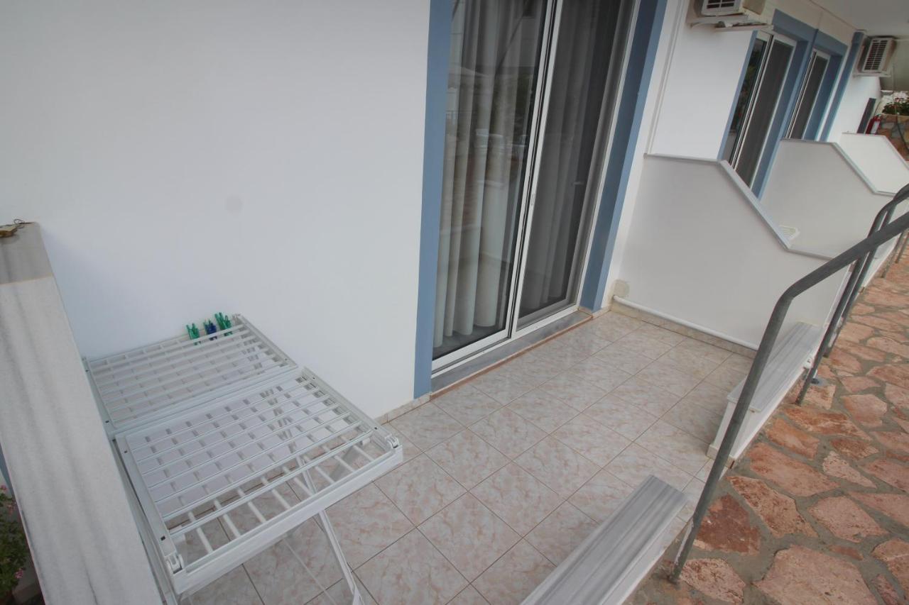 Murati Suites Sarandë エクステリア 写真
