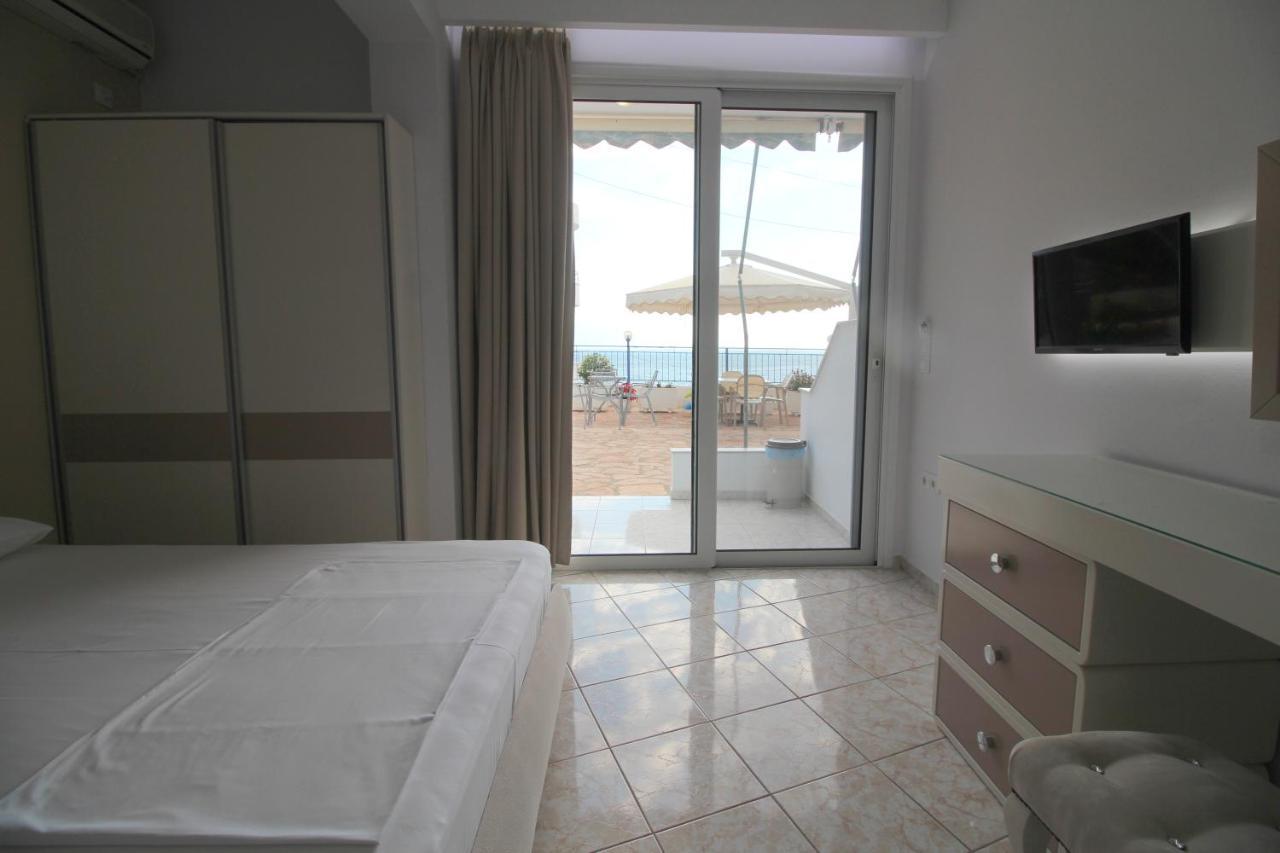 Murati Suites Sarandë エクステリア 写真